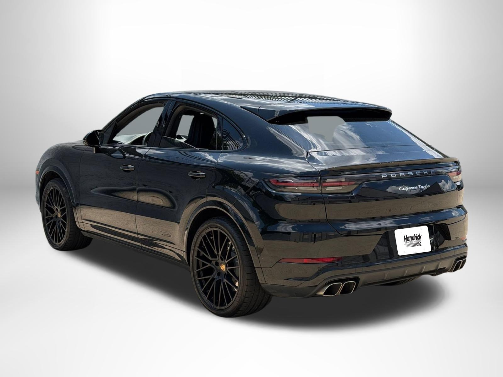 Used 2023 Porsche Cayenne Turbo AWD/4WD image 5