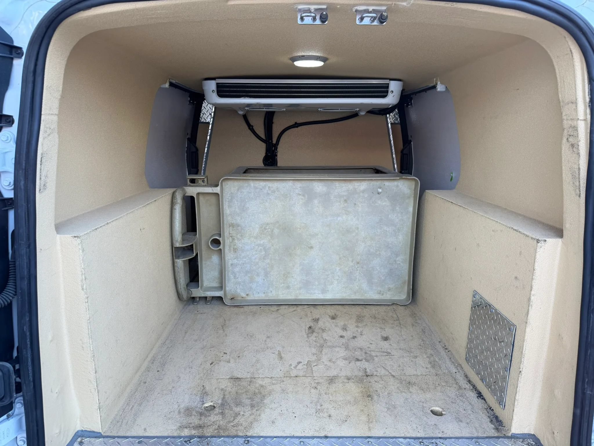 Used 2018 Ford Transit Connect XLT FWD image 15