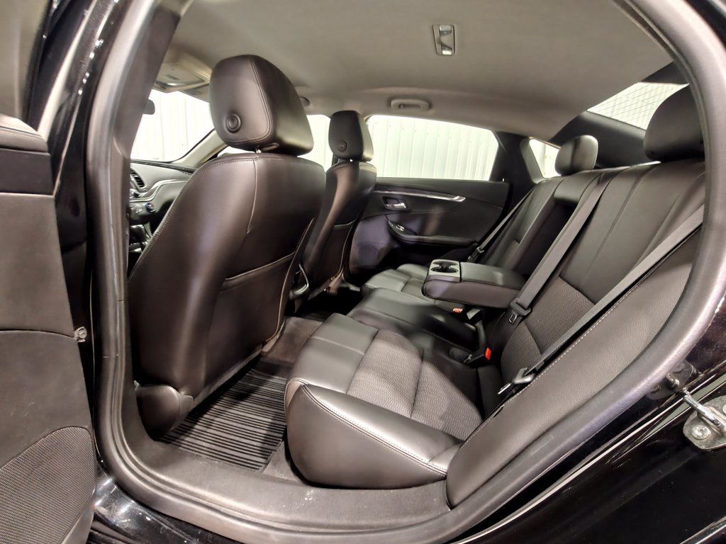 Used 2016 Chevrolet Impala LT w/ Convenience Package FWD image 22