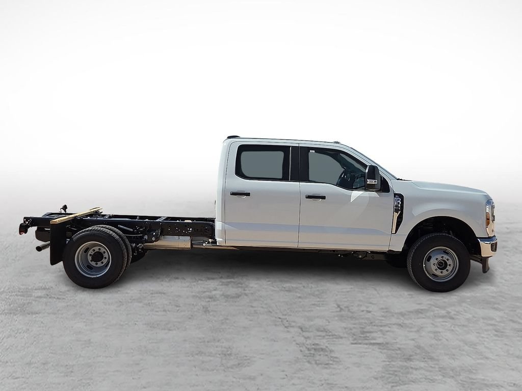 New 2026 Ford F350 XL w/ XL Chrome Package AWD/4WD image 12