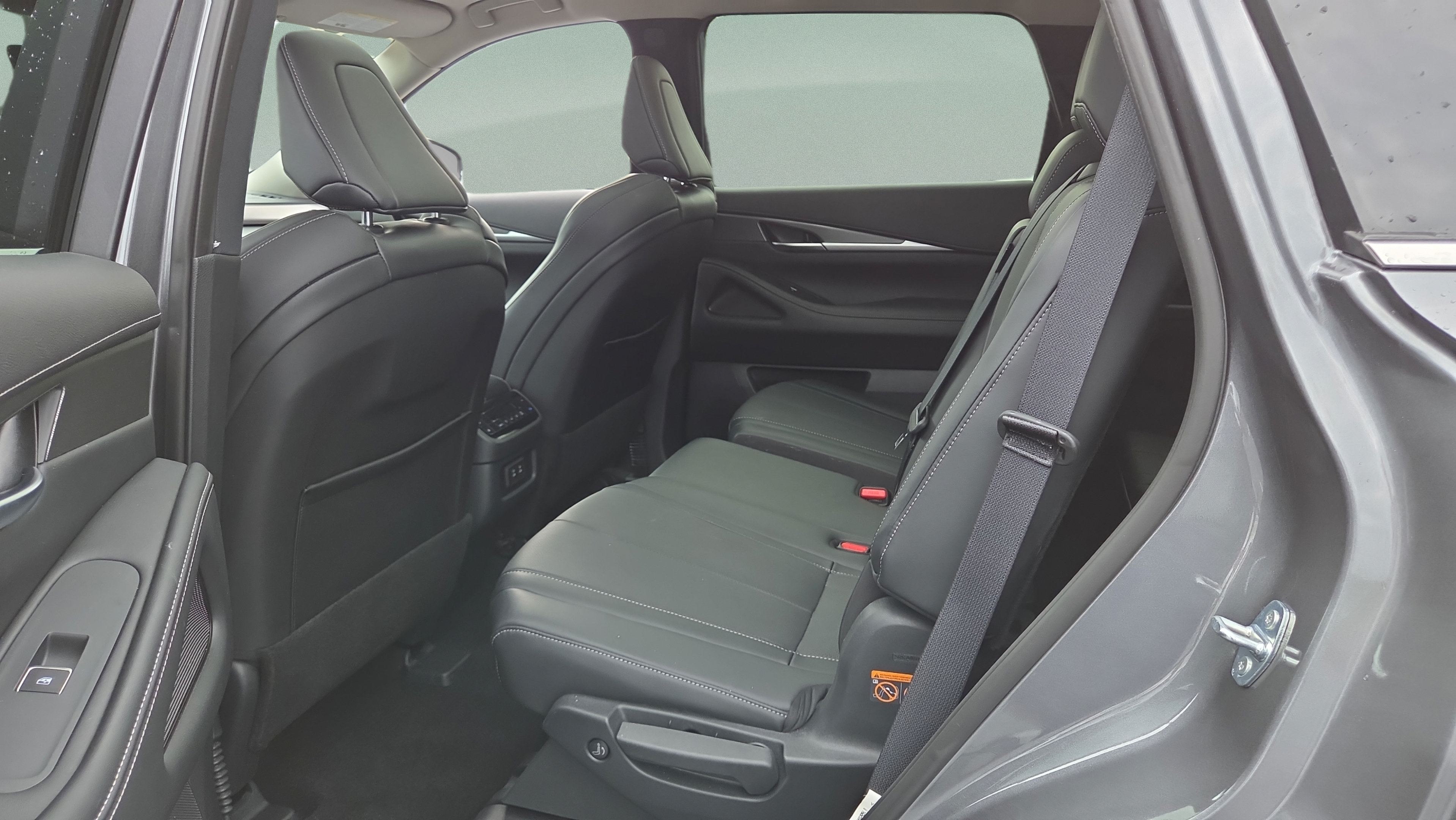 Used 2026 INFINITI QX60 Pure FWD image 11