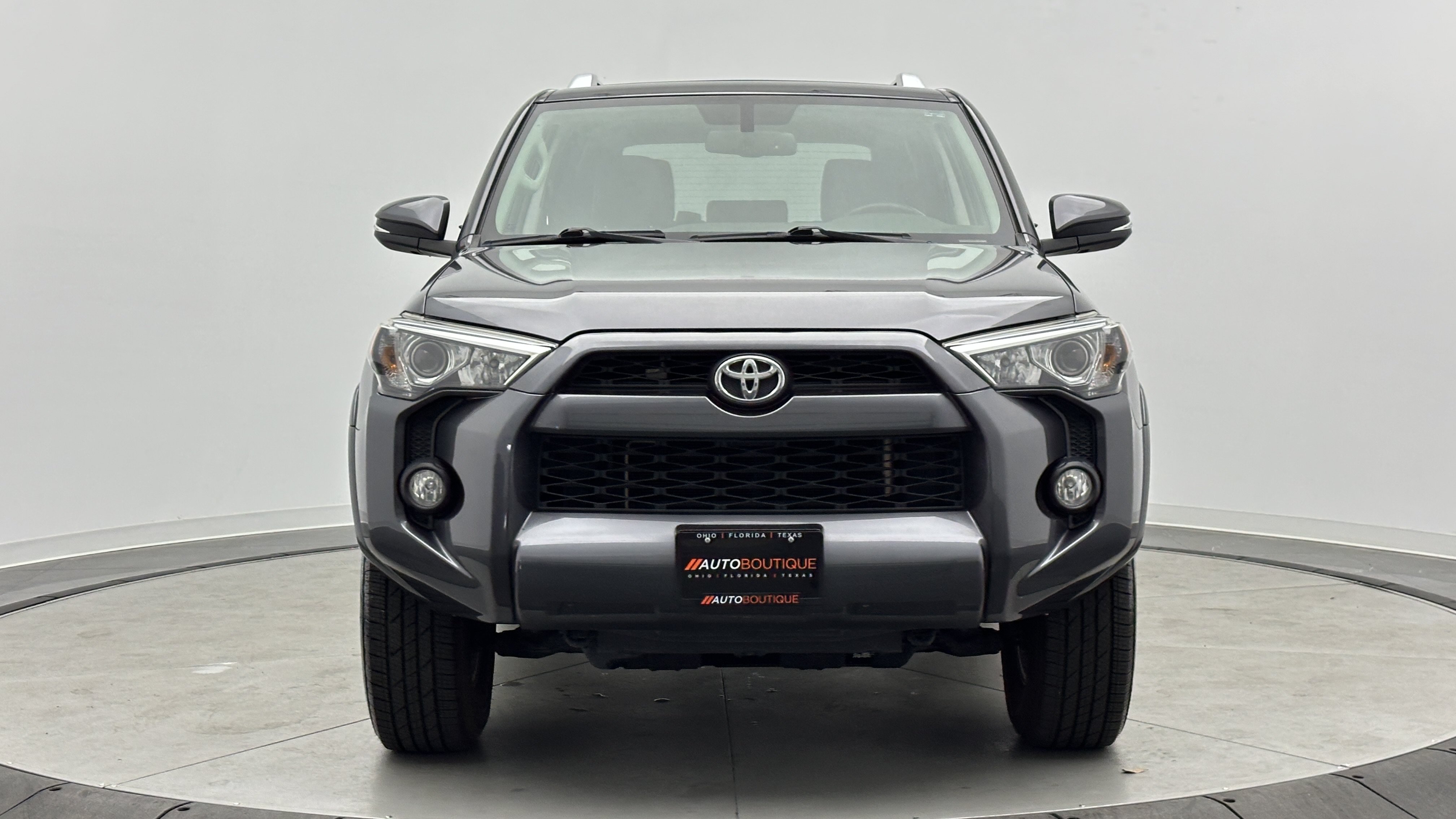 Used 2018 Toyota 4Runner SR5 Premium AWD/4WD image 2