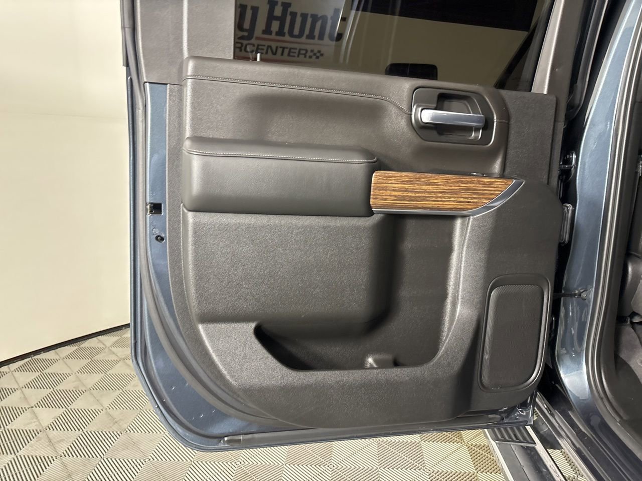 Used 2020 Chevrolet Silverado 3500 High Country w/ Technology Package image 22