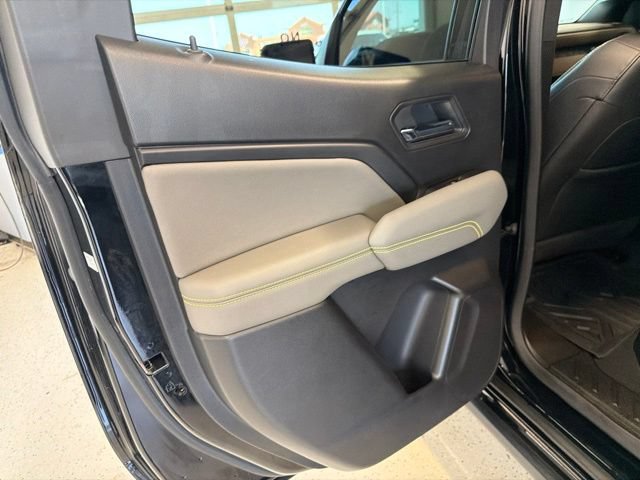 Used 2025 Chevrolet Colorado ZR2 AWD/4WD image 39