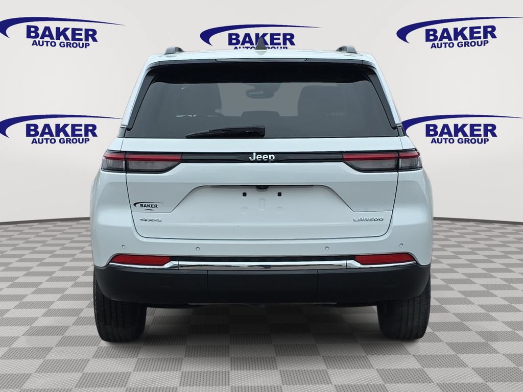 Used 2023 Jeep Grand Cherokee Laredo AWD/4WD image 4