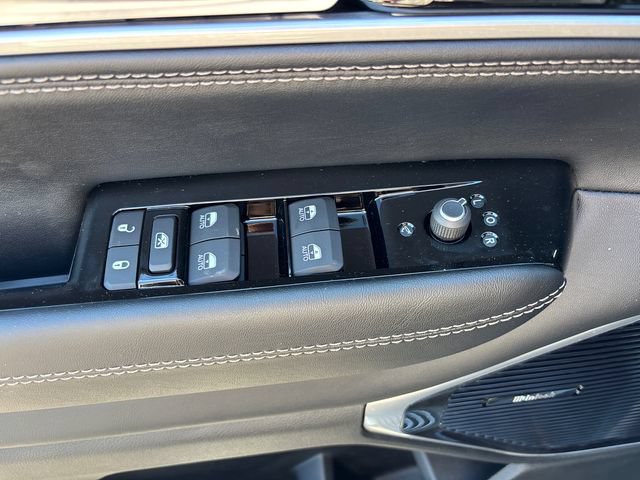 New 2026 Jeep Grand Wagoneer L Limited AWD/4WD image 18