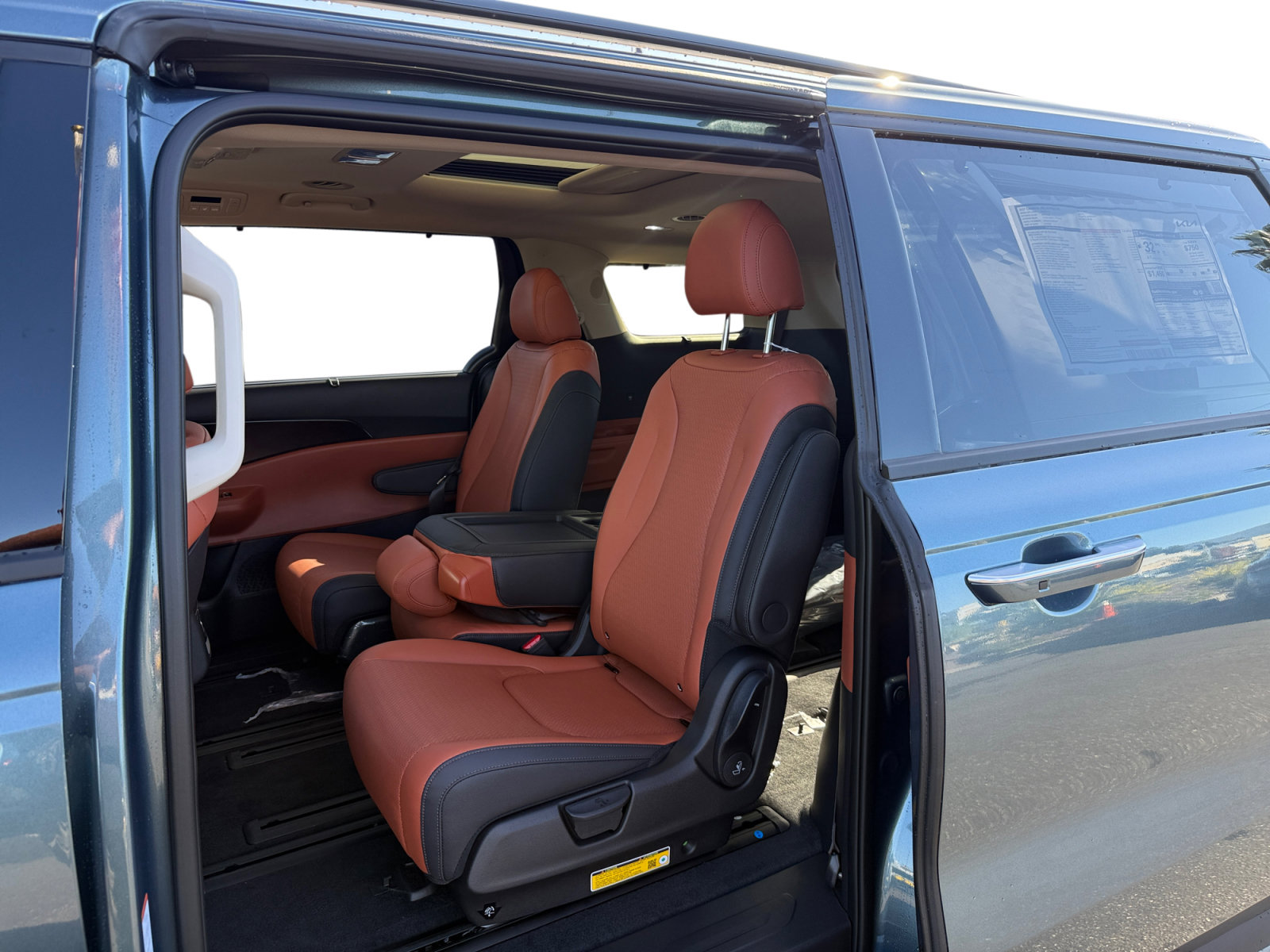 New 2027 Kia Carnival SX Prestige FWD image 16