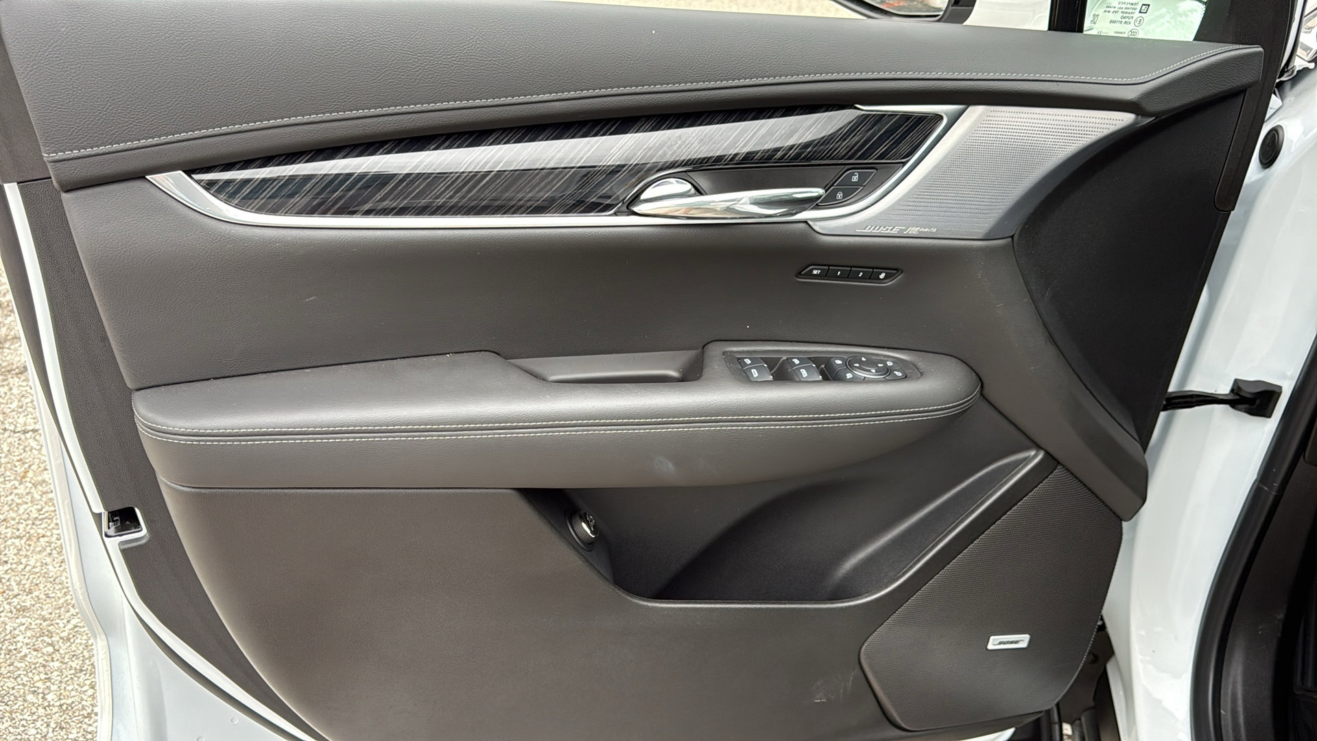 New 2025 Cadillac XT6 Premium Luxury image 10