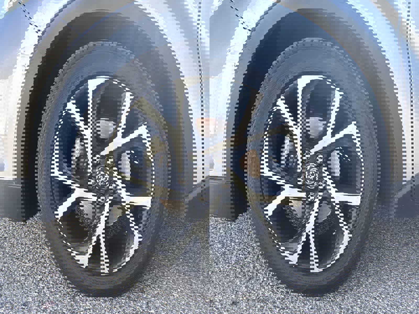 Used 2018 Toyota C-HR XLE image 20