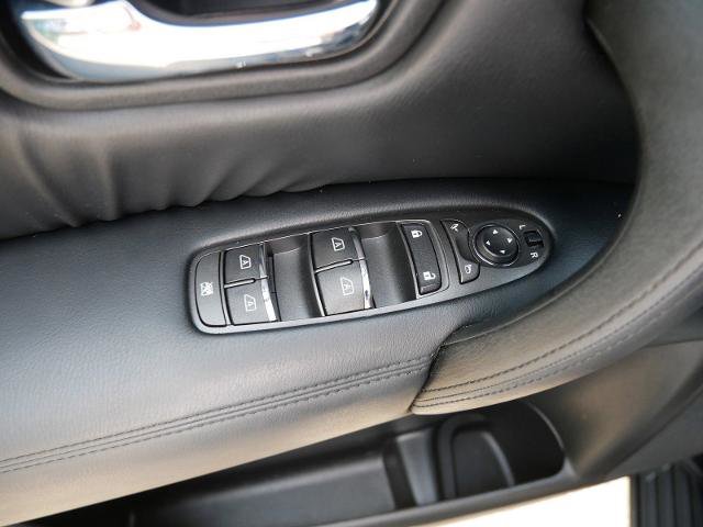 Certified 2024 Nissan Armada SL w/ Midnight Edition Package image 15