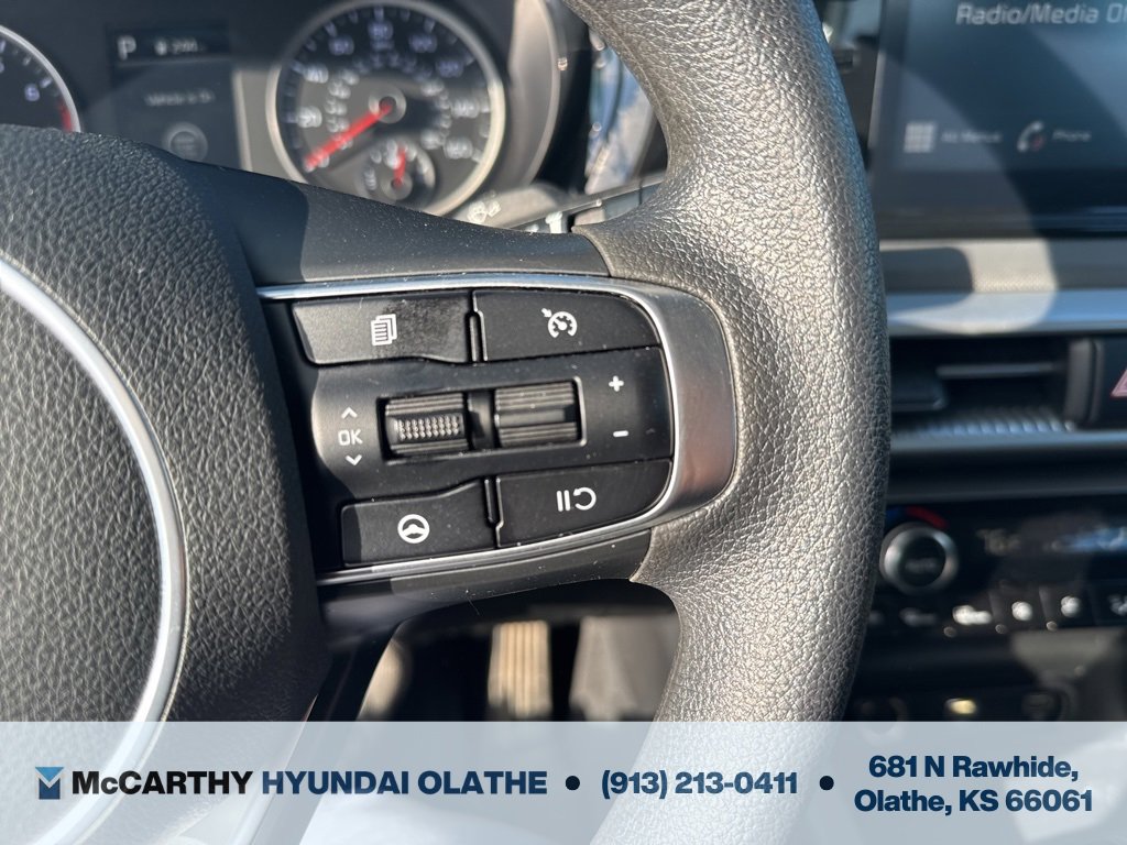 Used 2022 Kia K5 LXS image 32