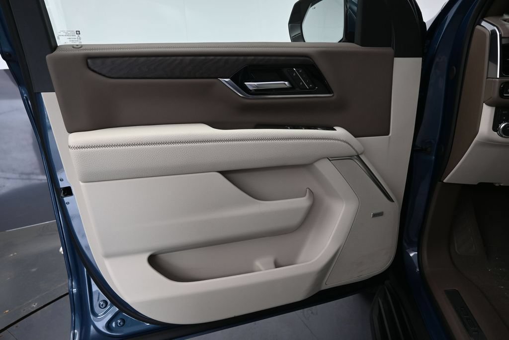 New 2026 GMC Yukon XL Denali w/ LPO, Floor Liner Package AWD/4WD image 20