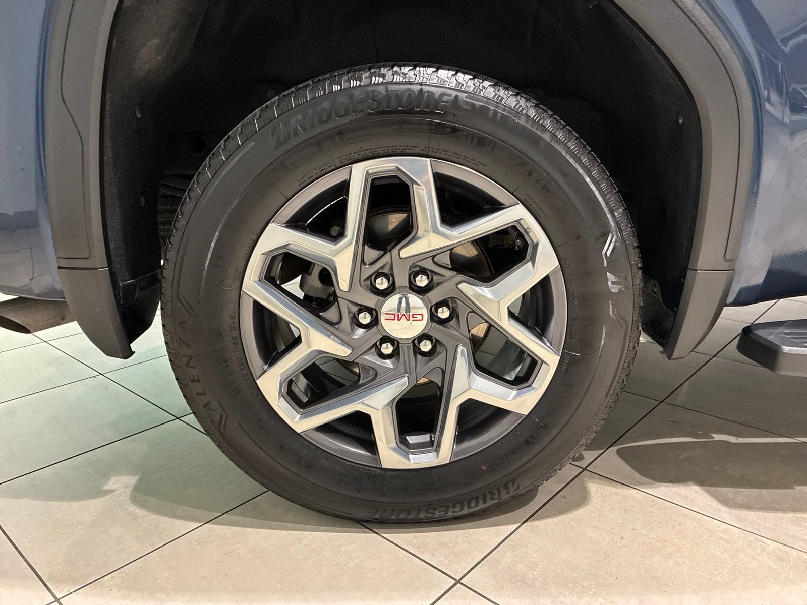 Used 2022 GMC Sierra 1500 SLT w/ SLT Premium Plus Package AWD/4WD image 8