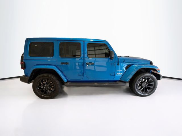 Used 2021 Jeep Wrangler Unlimited Sahara w/ Cold Weather Group AWD/4WD image 8