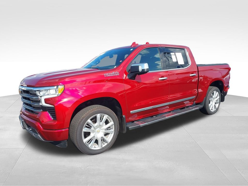 Used 2025 Chevrolet Silverado 1500 High Country w/ High Country Premium Package AWD/4WD video 3