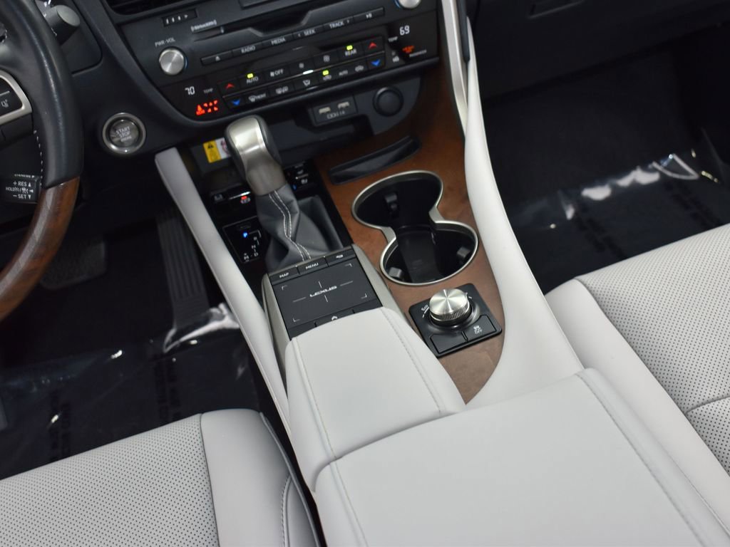Certified 2022 Lexus RX 350L FWD w/ Premium Package image 18
