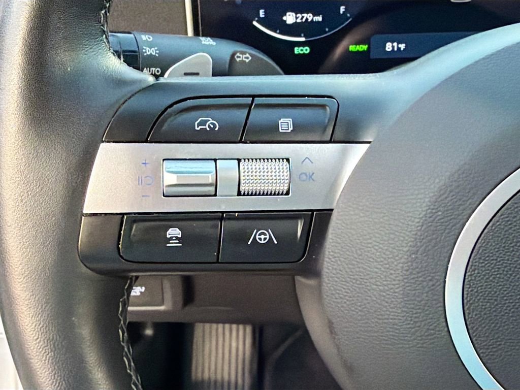 Used 2025 Hyundai Sonata Limited image 15