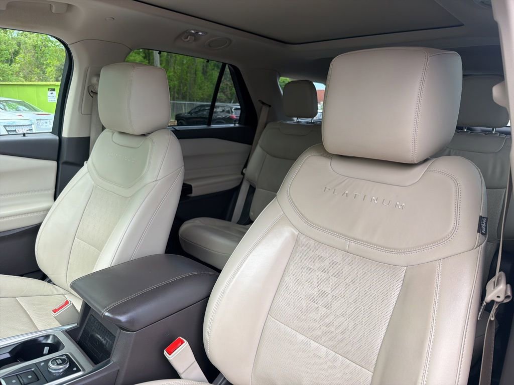 Used 2023 Ford Explorer Platinum w/ Technology Package AWD/4WD image 21