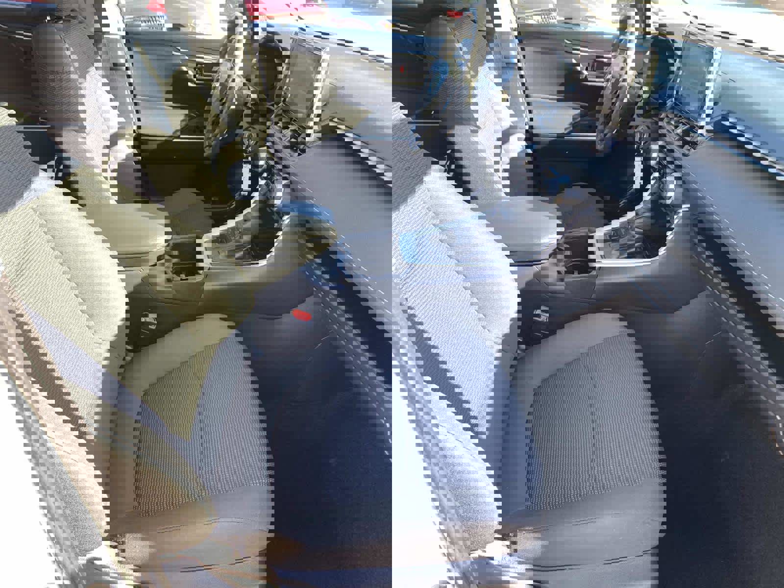 Used 2024 Toyota RAV4 LE image 20