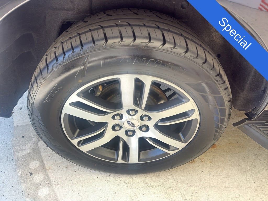 Used 2024 Ford Expedition Limited image 10