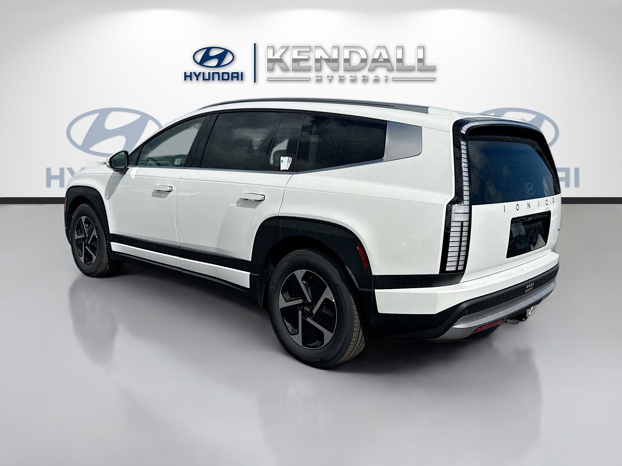 New 2026 Hyundai Ioniq 9 SE image 4