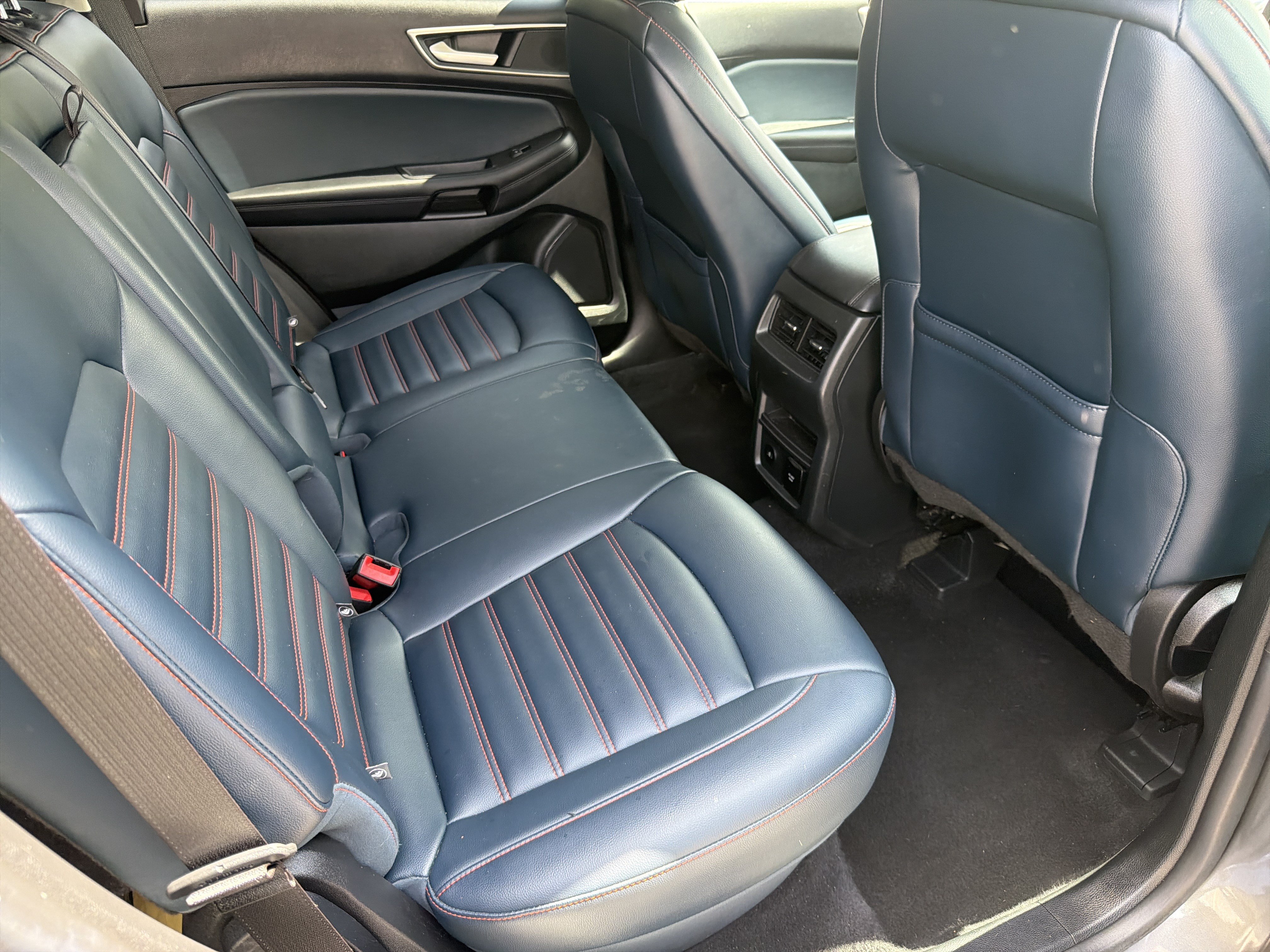 Used 2023 Ford Edge SEL w/ Sport Appearance Package AWD/4WD image 16