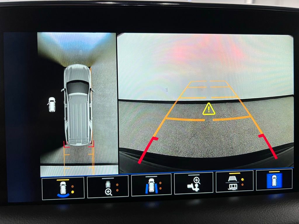 Used 2023 Chevrolet Tahoe Z71 w/ Z71 Off-Road Package AWD/4WD image 38