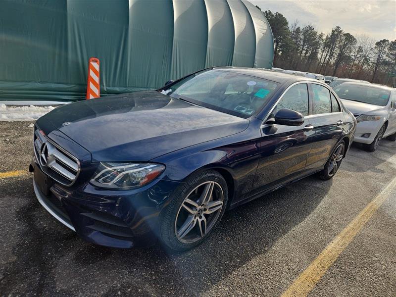 Used 2018 Mercedes-Benz E 300 4MATIC image 4