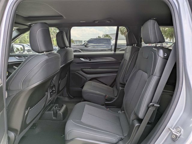 New 2026 Jeep Grand Cherokee L 2WD image 14