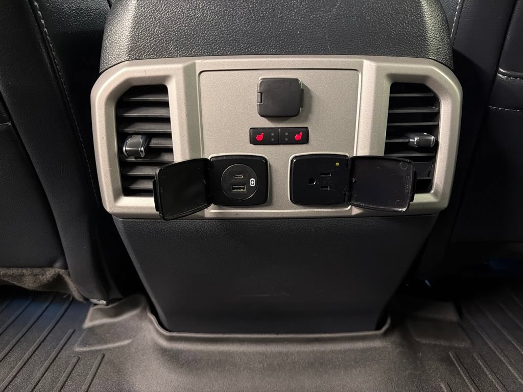 Used 2022 Ford F250 Lariat w/ Black Appearance Package AWD/4WD image 38