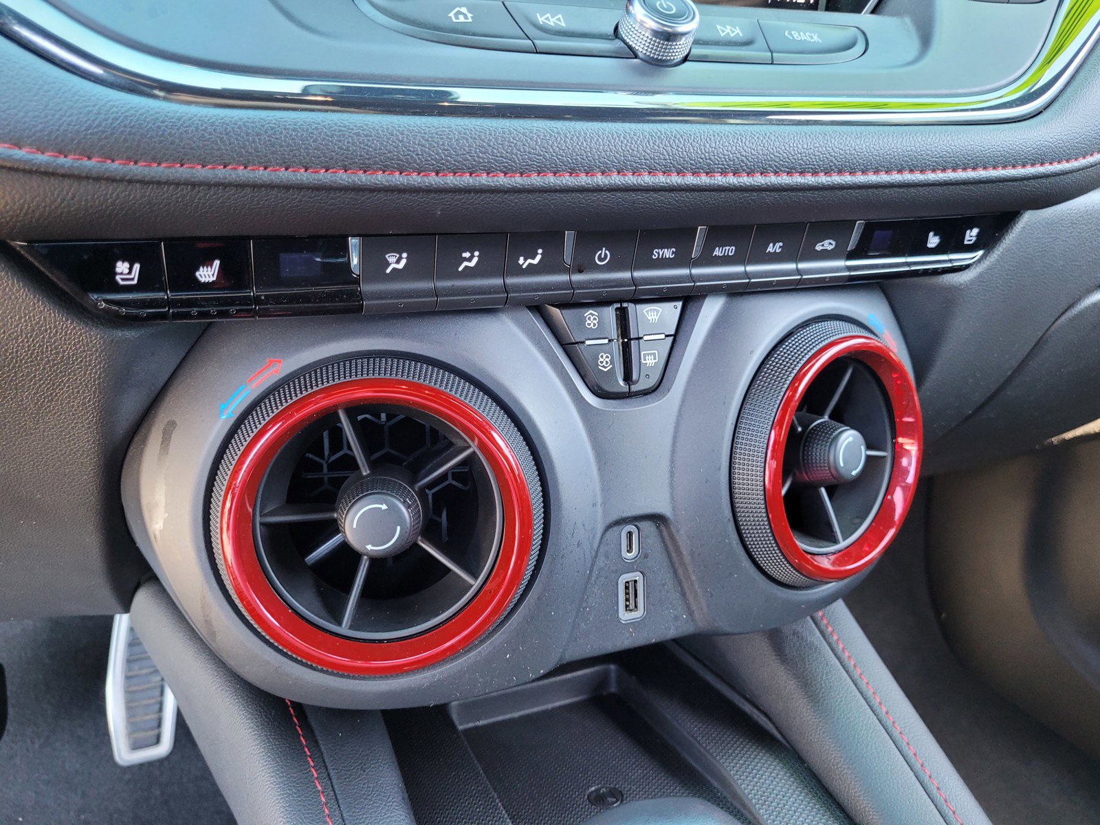 Used 2020 Chevrolet Blazer RS image 20