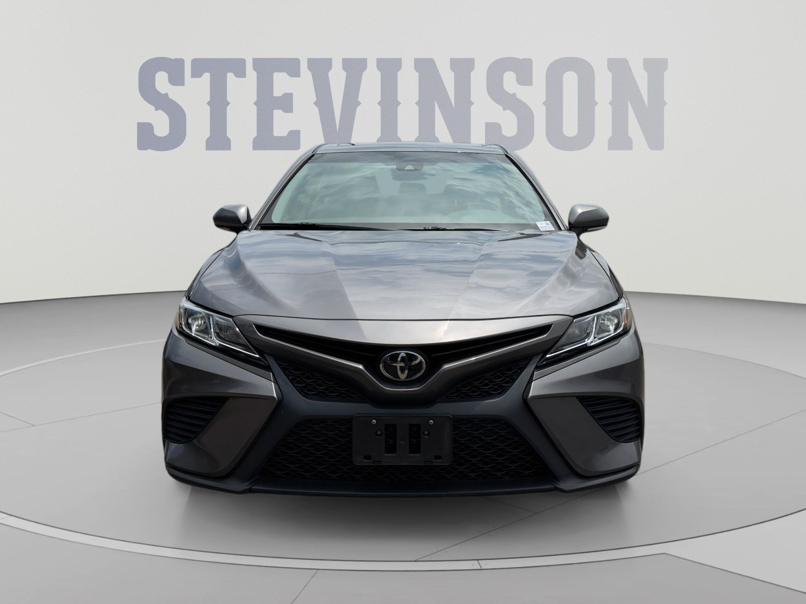 Used 2018 Toyota Camry SE w/ Moonroof Package FWD image 8