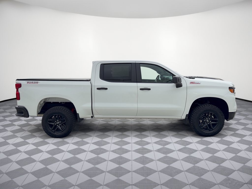 Used 2024 Chevrolet Silverado 1500 Custom Trail Boss AWD/4WD image 8
