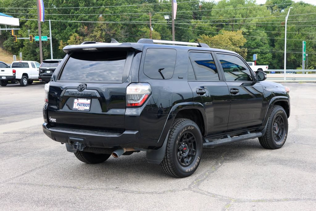 Used 2021 Toyota 4Runner SR5 Premium w/ Moonroof Package RWD image 3