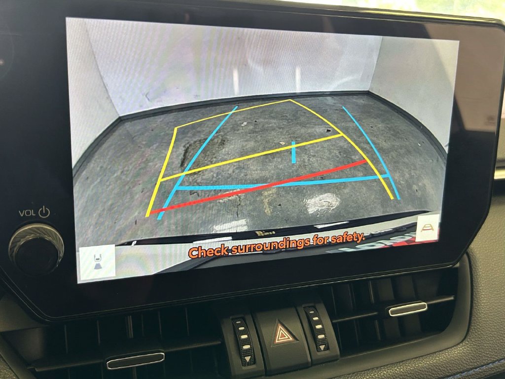Used 2025 Toyota RAV4 XSE AWD/4WD image 26