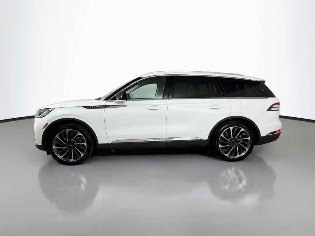 New 2026 Lincoln Aviator Reserve w/ Illumination Package RWD image 8