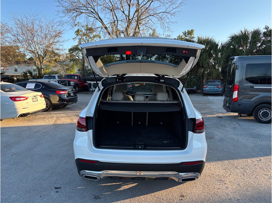 Used 2020 Mercedes-Benz GLC 300 4MATIC w/ Multimedia Package image 47