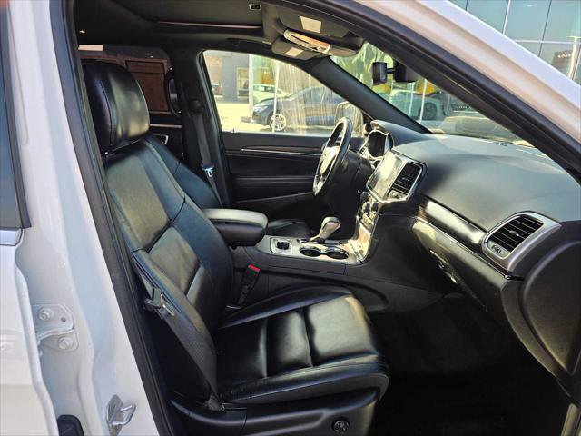 Used 2022 Jeep Grand Cherokee Limited image 11
