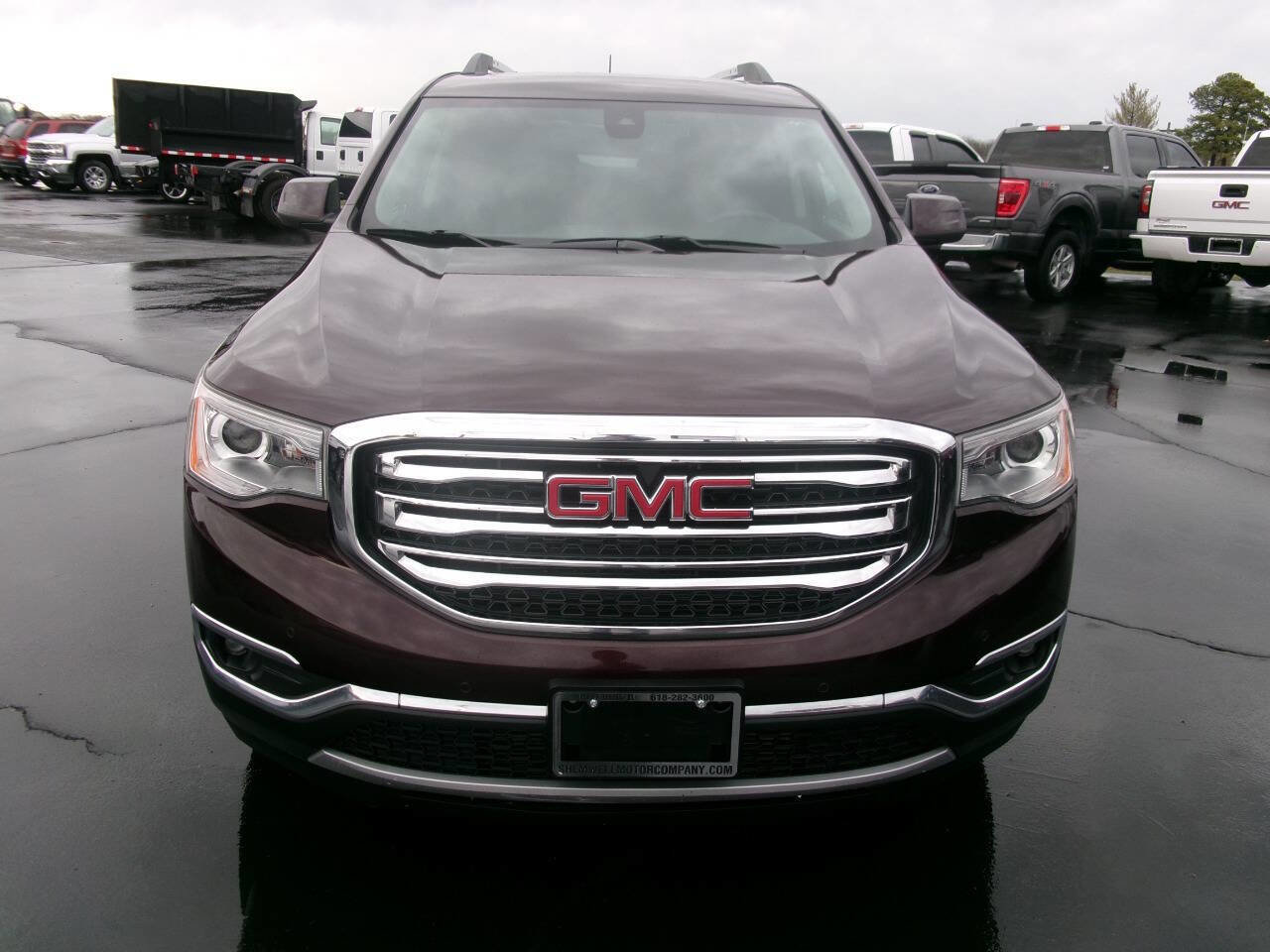 Used 2017 GMC Acadia SLT image 3
