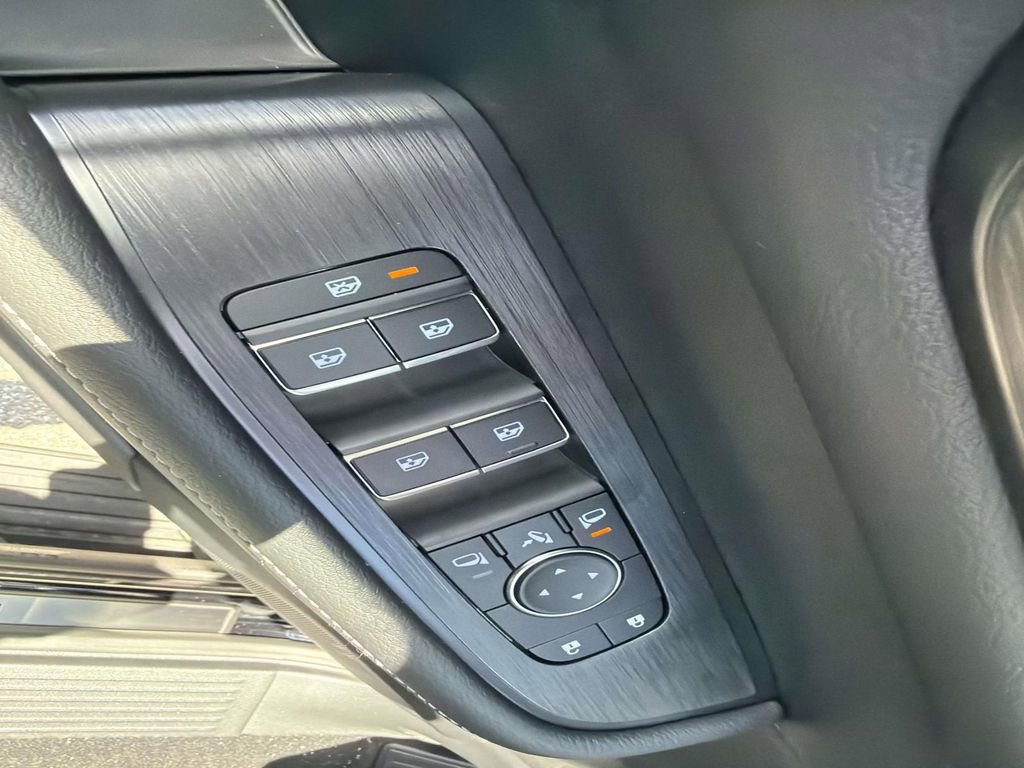 New 2026 Nissan Armada Platinum RWD image 17