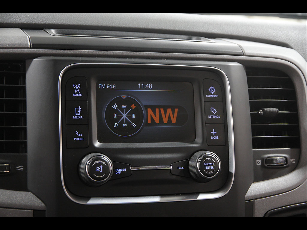 Used 2019 RAM 1500 Express w/ Express Value Package AWD/4WD image 11