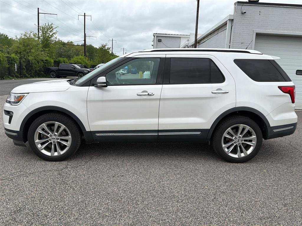 Used 2018 Ford Explorer Limited AWD/4WD image 2