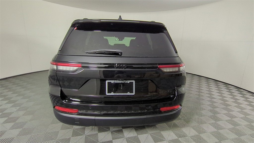 New 2025 Jeep Grand Cherokee Limited w/ Black Appearance Package image 5