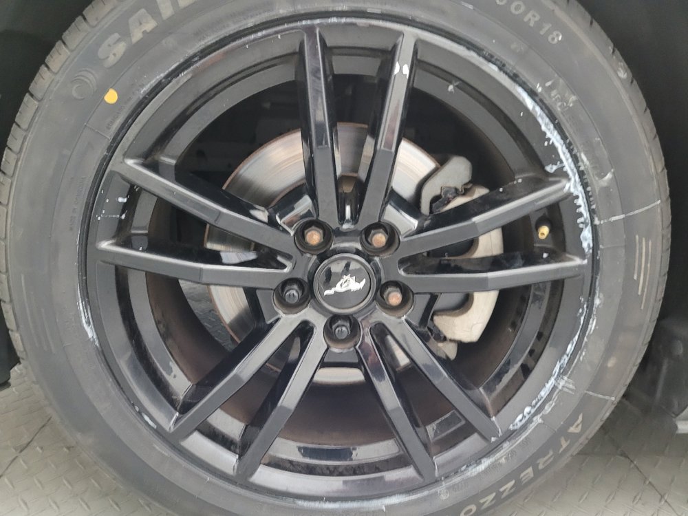 Used 2017 Ford Mustang Premium RWD image 31