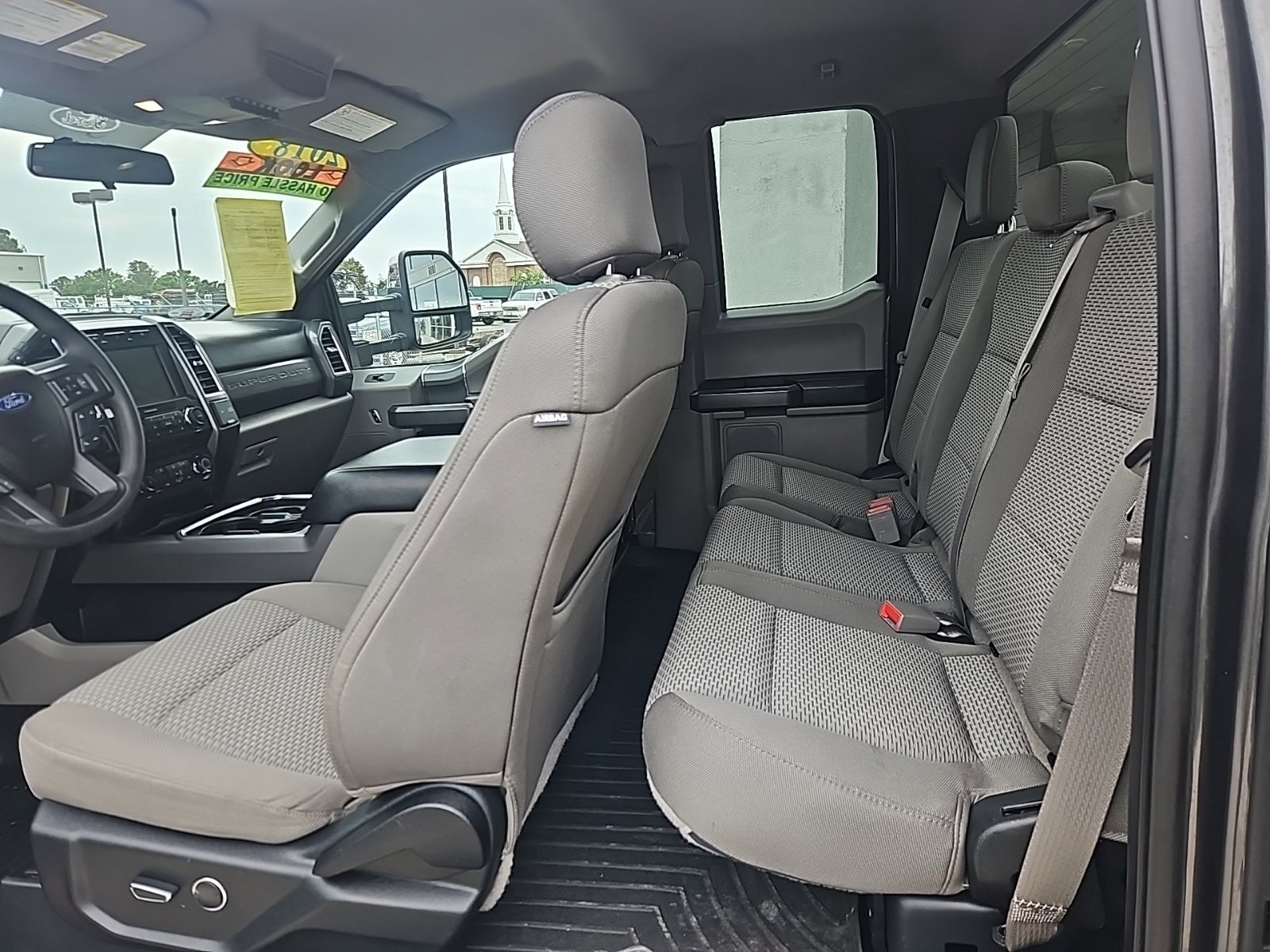 Used 2018 Ford F350 XLT w/ XLT Premium Package image 12