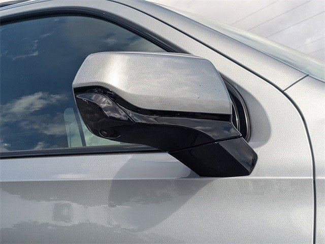 Certified 2025 Chevrolet Suburban Z71 image 12