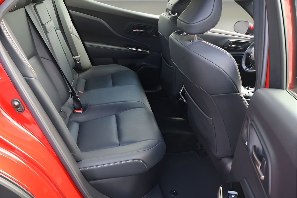 Certified 2024 Toyota Crown AWD/4WD image 15