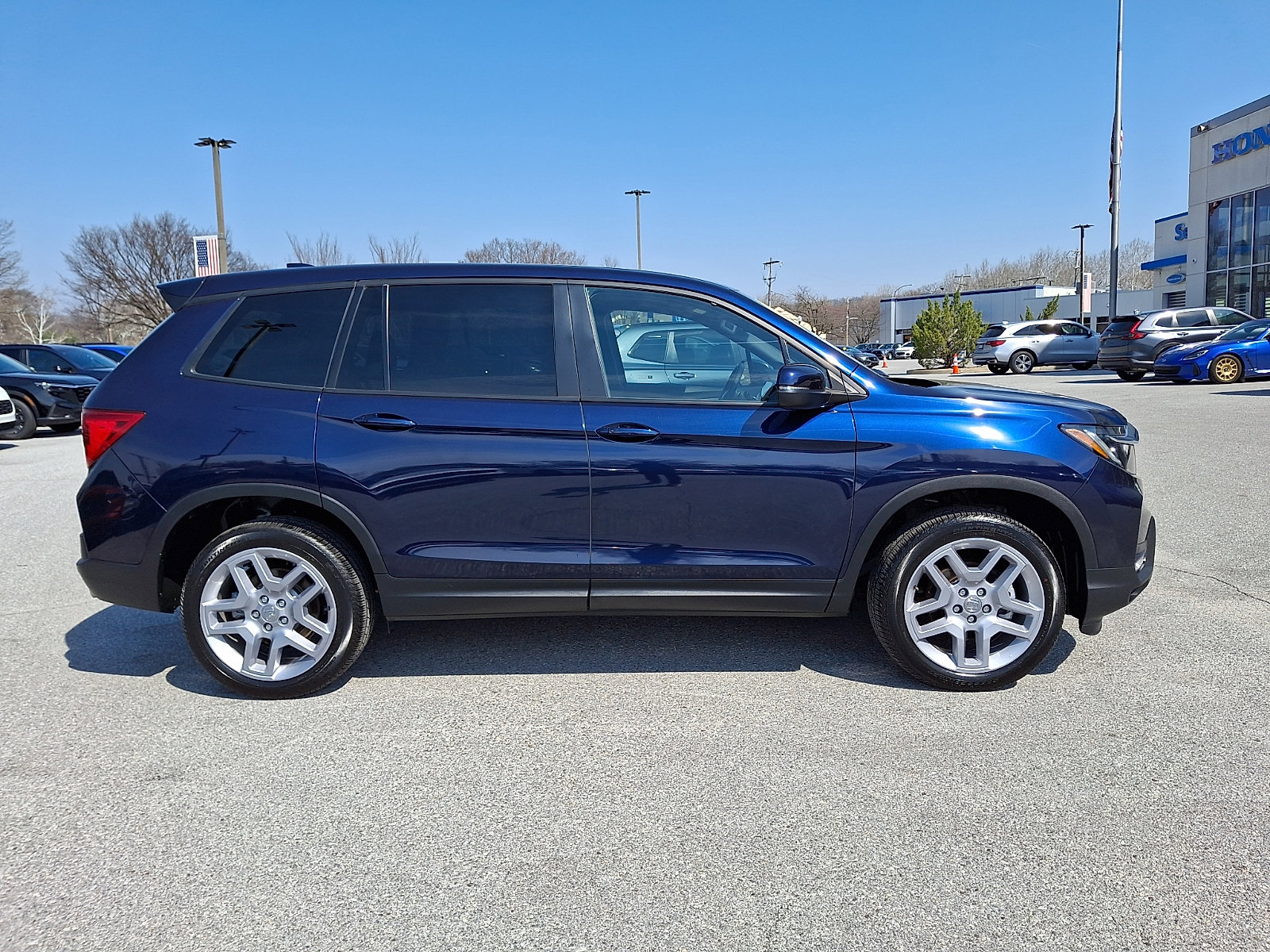 Used 2025 Honda Passport EX-L image 7