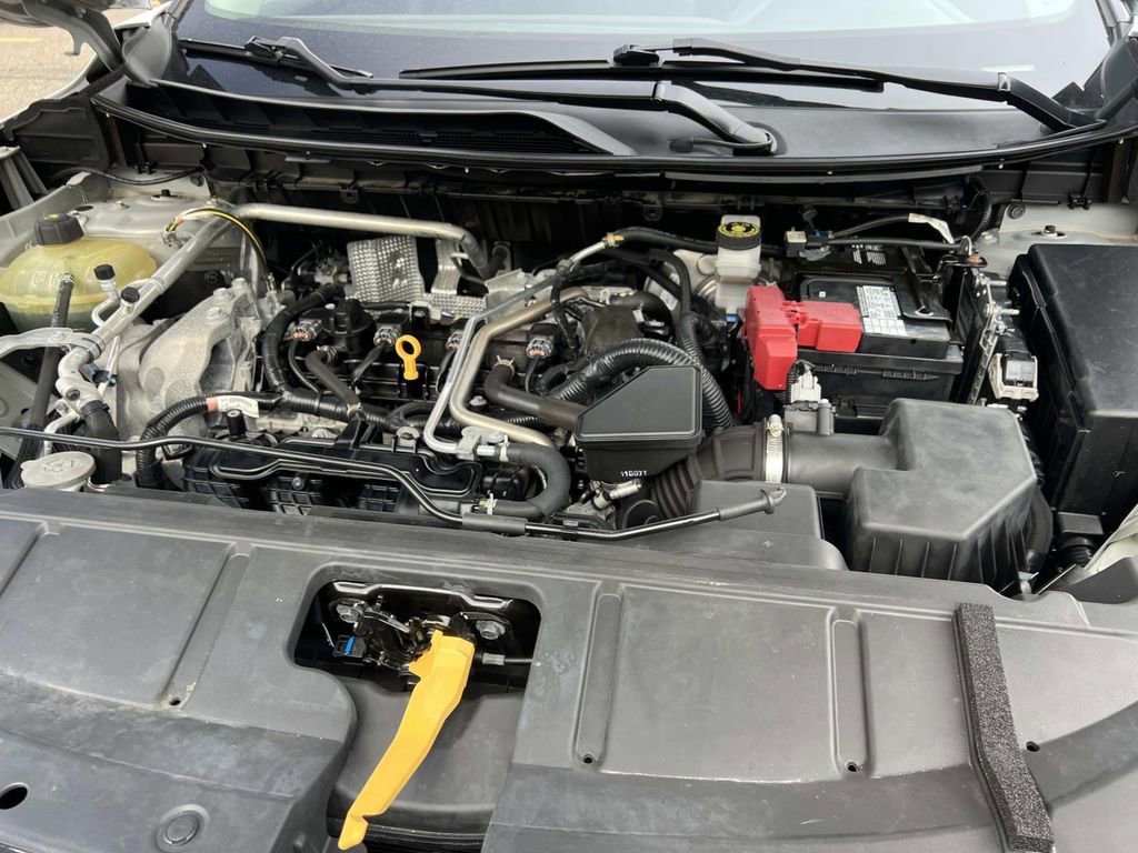 Used 2021 Nissan Rogue SL image 8