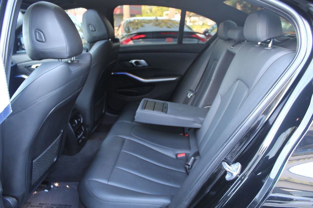 Used 2020 BMW M340i RWD image 30